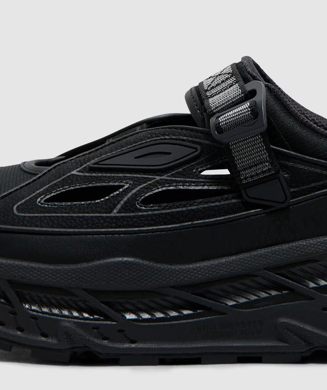 Hoka Stinson Breeze - Black/Carbon Black-Preorder Item-Navy Selected Shop
