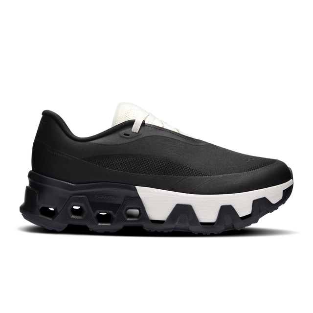 Post Archive Faction x On WMNS Cloudmonster Hyper - Black/Black