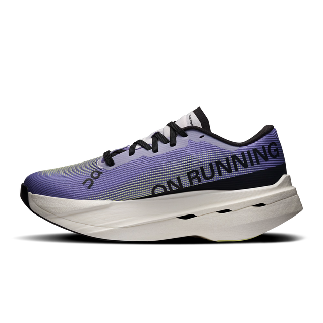 On WMNS Cloudboom Volt - Juniper/Limelight