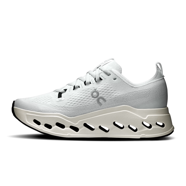 On WMNS Cloudsurfer Max - White/White