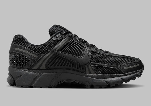 Nike Zoom Vomero 5 SP - Black/Black-Preorder Item-Navy Selected Shop