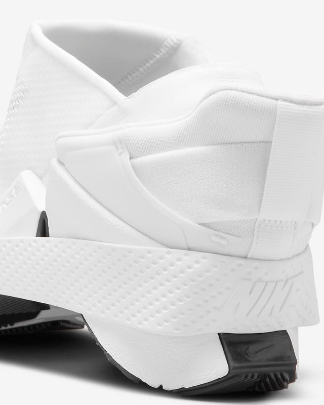Nike WMNS Go FlyEase - White/Black