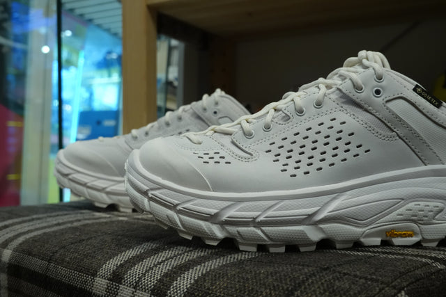 Hoka One One Tor Ultra Lo - White/Nimbus Cloud-Sneakers-Navy Selected Shop