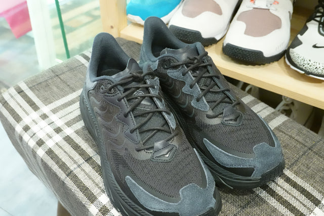 Hoka Clifton LS - Black/Asphalt-Preorder Item-Navy Selected Shop