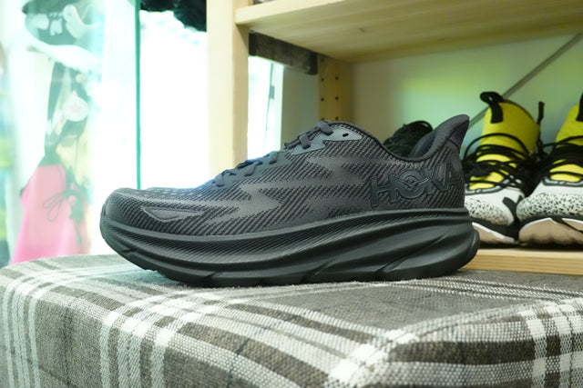 Hoka WMNS Clifton 9 - Black/Black-Preorder Item-Navy Selected Shop