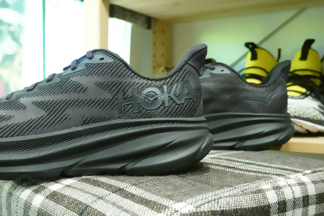 Hoka WMNS Clifton 9 - Black/Black-Preorder Item-Navy Selected Shop