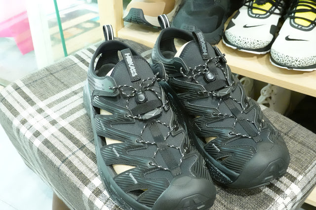 Hoka Hopara - Black/Castlerock-Preorder Item-Navy Selected Shop