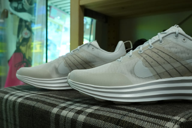 Nike Lunar Roam - Summit White/Phantom/Light Bone-Preorder Item-Navy Selected Shop