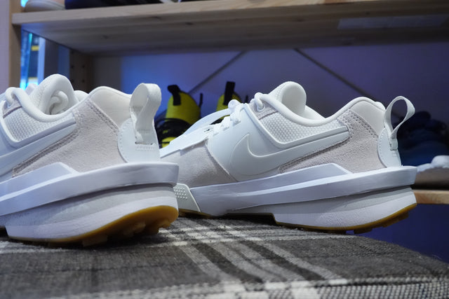 Sacai x Nike Zegamadome - Summit White/White-Preorder Item-Navy Selected Shop