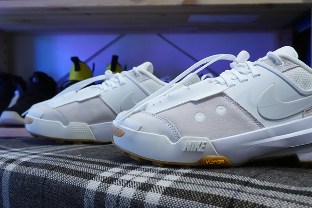 Sacai x Nike Zegamadome - Summit White/White-Preorder Item-Navy Selected Shop