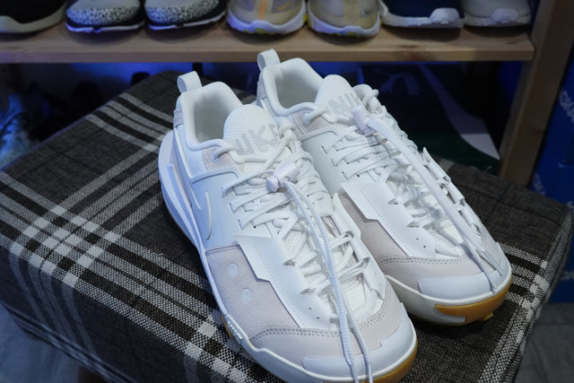Sacai x Nike Zegamadome - Summit White/White-Preorder Item-Navy Selected Shop