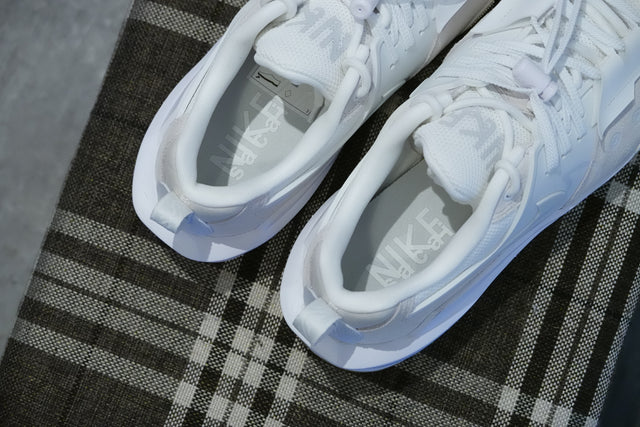 Sacai x Nike Zegamadome - Summit White/White-Preorder Item-Navy Selected Shop