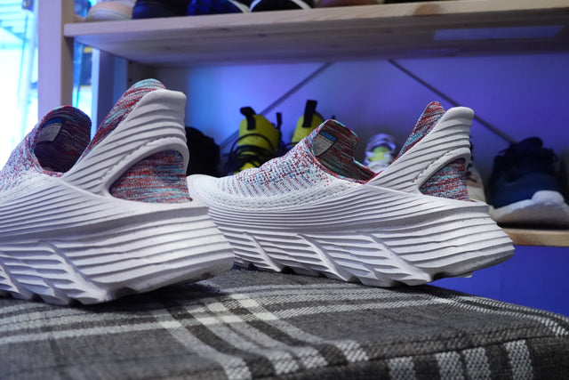 Hoka Vibrant Bloom Restore TC - Alabaster/Red Cabbage-Preorder Item-Navy Selected Shop