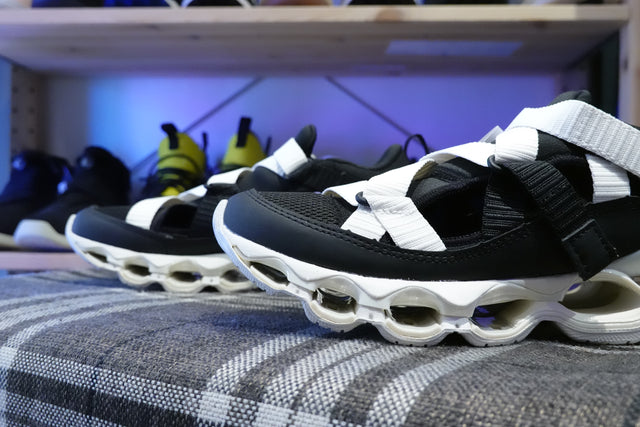 Mizuno Wave Prophecy Strap - Black/Mizuno Snow White-Preorder Item-Navy Selected Shop