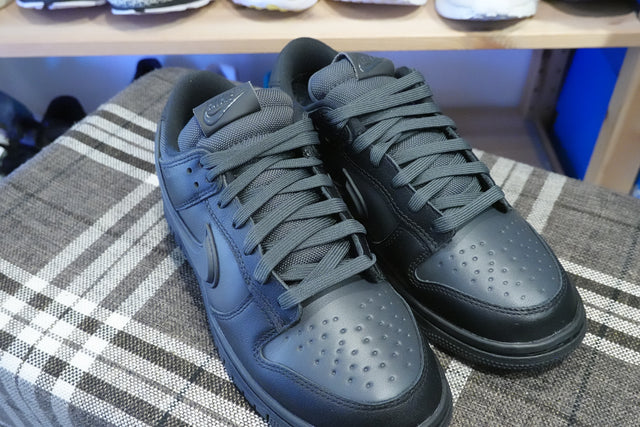 Nike Dunk Low Goretex - Black/Anthracite/Off-Noir-Preorder Item-Navy Selected Shop