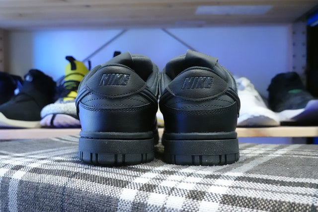 Nike Dunk Low Goretex - Black/Anthracite/Off-Noir-Preorder Item-Navy Selected Shop