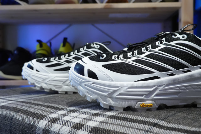 Hoka Mafate Three 2 - Frost/Black-Preorder Item-Navy Selected Shop