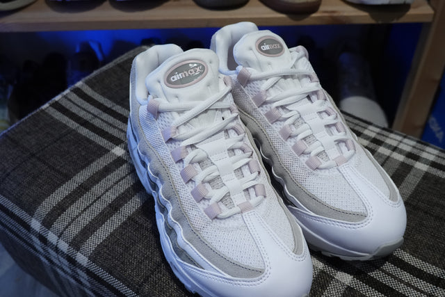 Nike WMNS Air Max 95 Big Bubble - White/Light Charcoal/Pearl Grey/Silt Red-Preorder Item-Navy Selected Shop