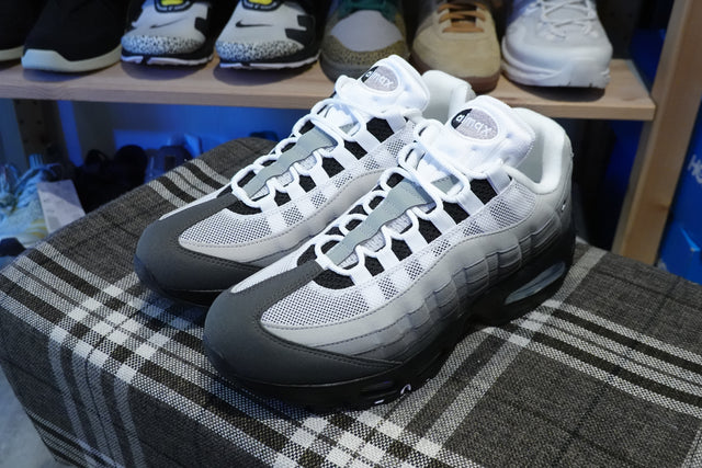 Nike Air Max 95 OG - Black/Medium Ash/Dark Pewter/White-Preorder Item-Navy Selected Shop