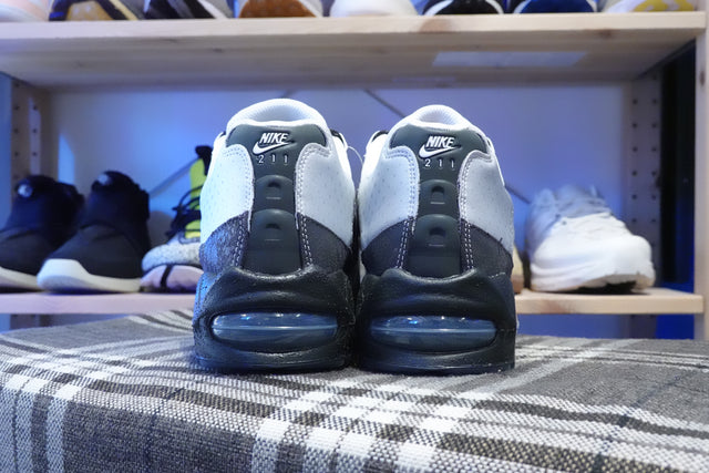 Nike Air Max 95 Big Bubble SE - Photon Dust/Metallic Silver-Preorder Item-Navy Selected Shop