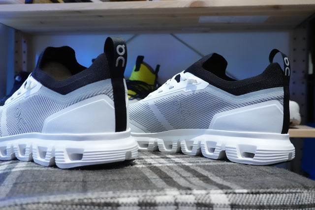 On Cloud 6 Versa - White/Black-Preorder Item-Navy Selected Shop