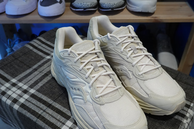 Saucony Progrid Omni 9 - Summer Sand-Preorder Item-Navy Selected Shop