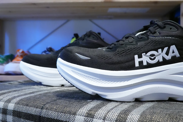 Hoka Bondi 9 - Black/White