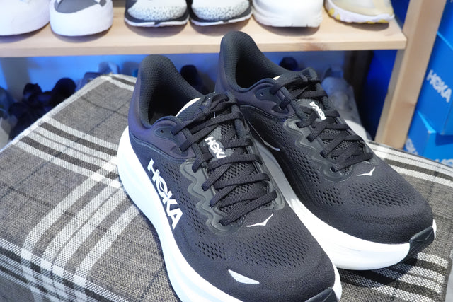 Hoka Bondi 9 - Black/White
