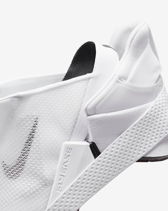 Nike WMNS Go FlyEase - White/Black