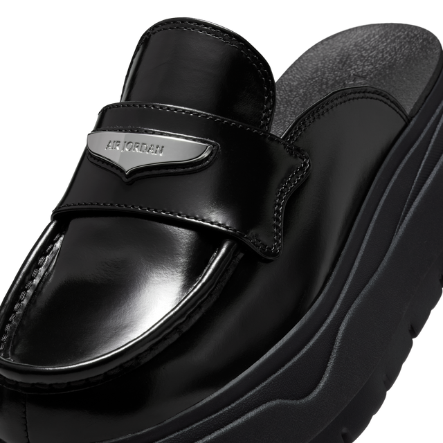 Nike WMNS Air Jordan Mule - Black/Metallic Silver