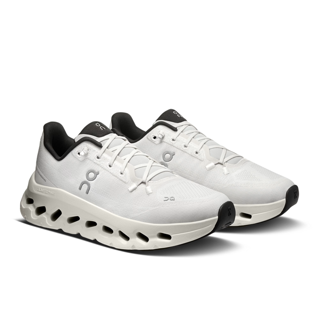 On WMNS Cloudtilt - Pearl/Ice