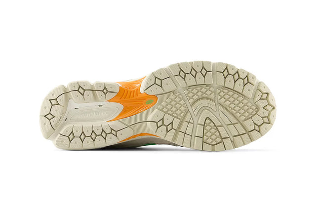 New Balance U2002RZD