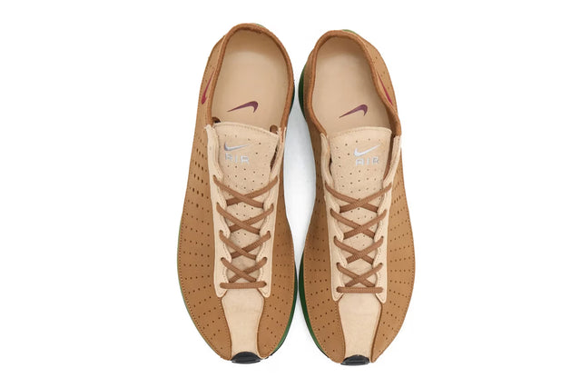 Nike WMNS Air Superfly - Ale Brown/Team Red/Treeline/MTLC Silver/Black/Sesame