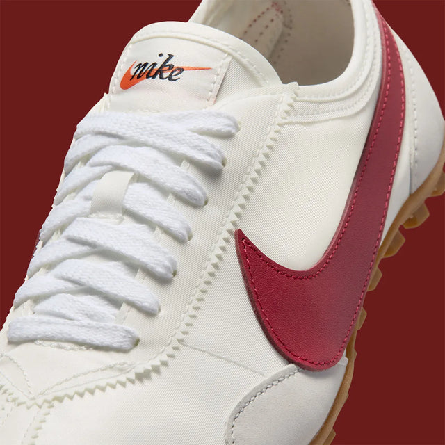 Nike WMNS Moon Shoe OG SP - Summit White/Team Crimson-Preorder Item-Navy Selected Shop