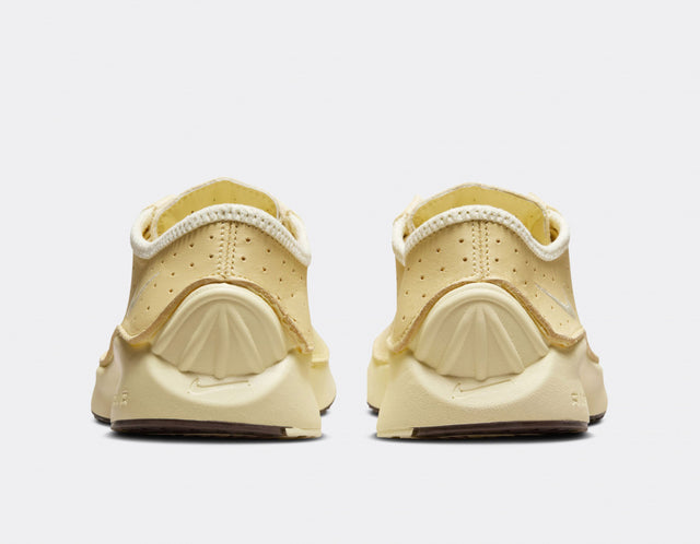 Nike WMNS Air Superfly - Soft Yellow/Alabaster/Baroque Brown-Preorder Item-Navy Selected Shop