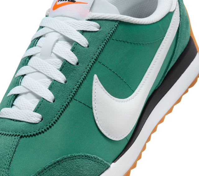 Nike Pacific - Evergreen Aura/White/Black/Gum Med Brown-Preorder Item-Navy Selected Shop
