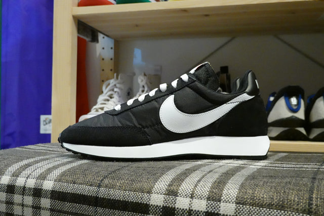 Nike Air Tailwind 79 - Black/White/Team Orange-Sneakers-Navy Selected Shop
