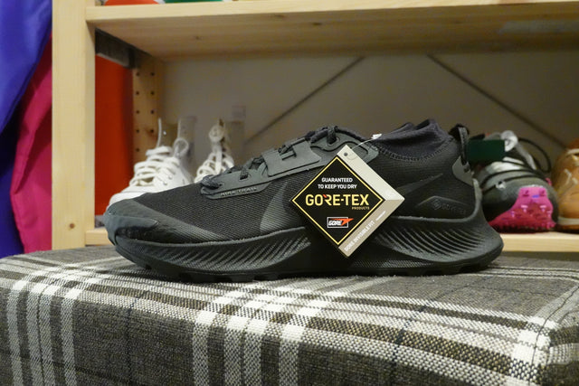 Nike Pegasus Trail 3 GoreTex - Black/Dark Smoke Grey/Iron Grey-Sneakers-Navy Selected Shop