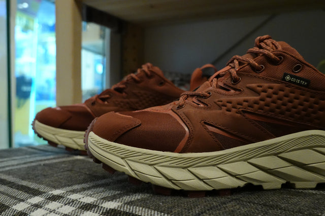 Hoka One One WMNS Anacapa Low GoreTex - Cherry Mahogany/Hot Sauce-Sneakers-Navy Selected Shop