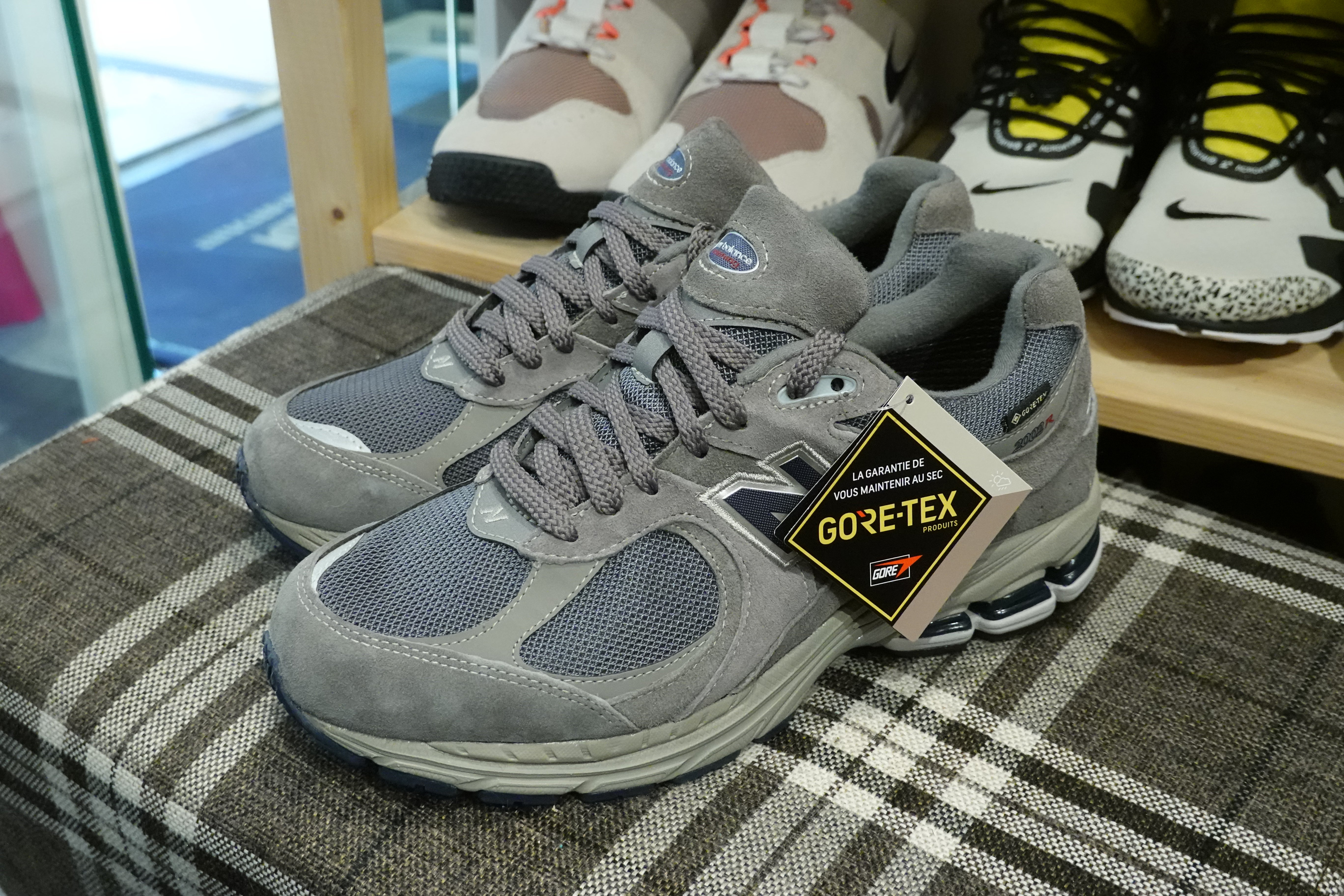 ニューバランス newbalance M2002RXC 28㎝ ゴアテックス