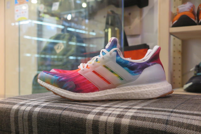 Nice Kicks x adidas Consortium Ultra Boost "Woodstock" - Footwear White/Collegiate Red-Sneakers-Navy Selected Shop