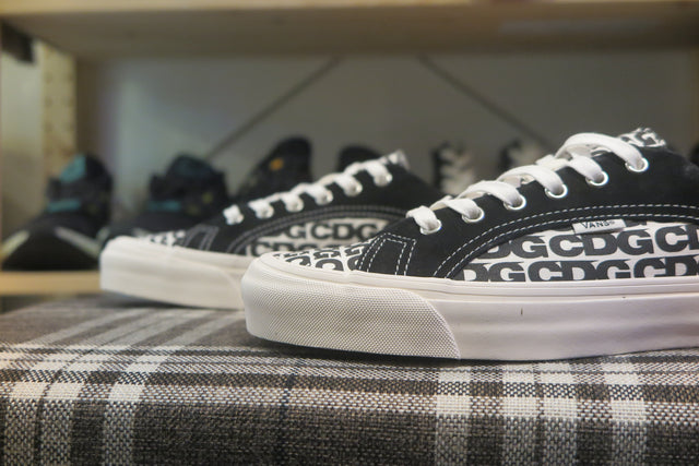 CDG x Vans Lampin LX - Black-Preorder Item-Navy Selected Shop