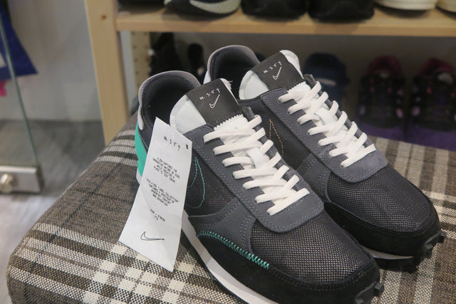 Nike Daybreak Type - Black/Menta/Summit White/Anthracite-Sneakers-Navy Selected Shop