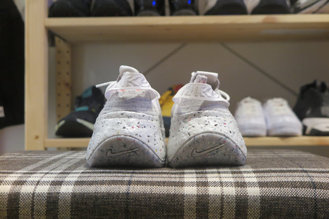 Nike WMNS Space Hippie 04 - Summit White/Hyper Crimson-Sneakers-Navy Selected Shop