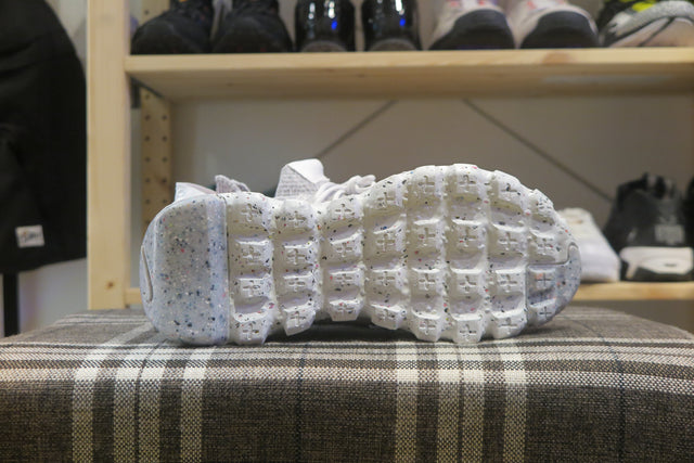 Nike WMNS Space Hippie 04 - Summit White/Hyper Crimson-Sneakers-Navy Selected Shop