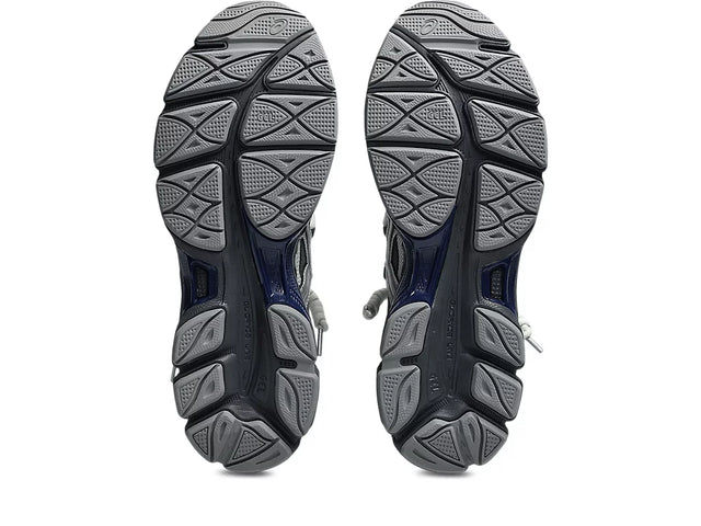 TOGA x Asics Gel-Cumulus™ 16 TG - Grey/Black Pure Silver