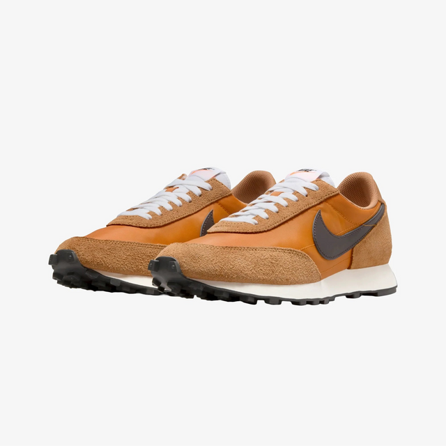 Nike Daybreak SP - Flax/Monarch-Preorder Item-Navy Selected Shop
