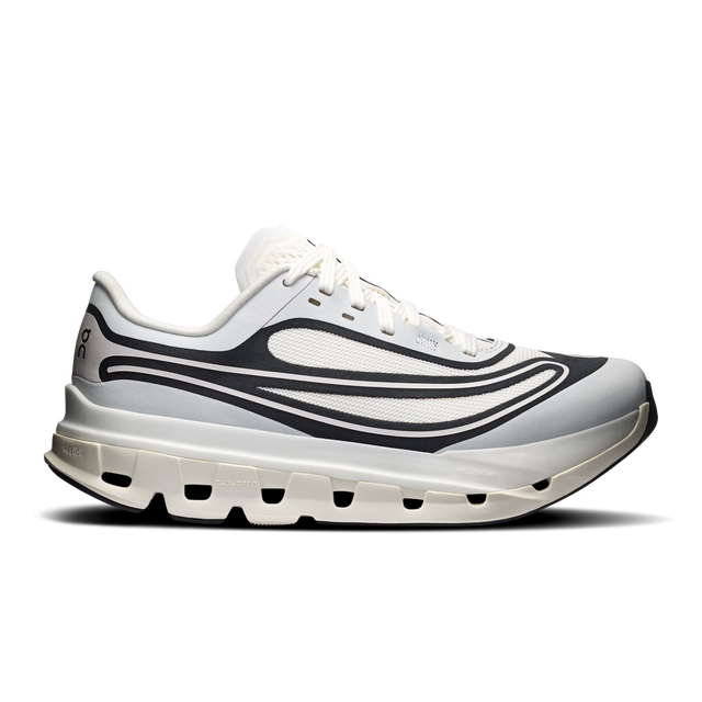 On WMNS Cloudflow 5 AD - Ivory/Black