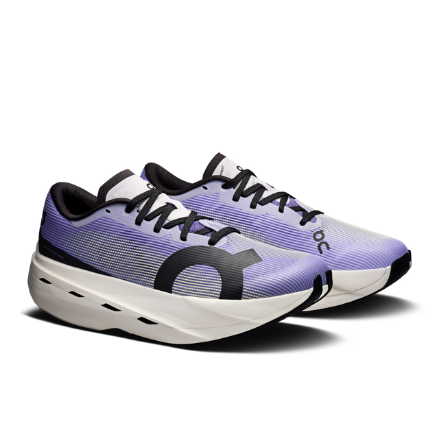 On WMNS Cloudboom Volt - Juniper/Limelight