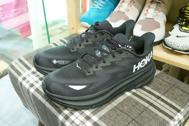 Hoka WMNS Clifton 9 Goretex - Black/Black-Preorder Item-Navy Selected Shop